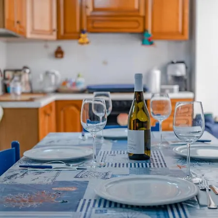 Apartament Marierose House *