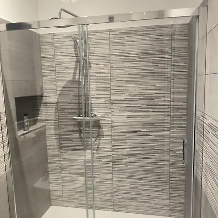 Apartament Marierose House